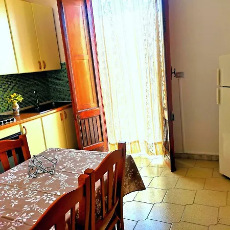 Holiday House *